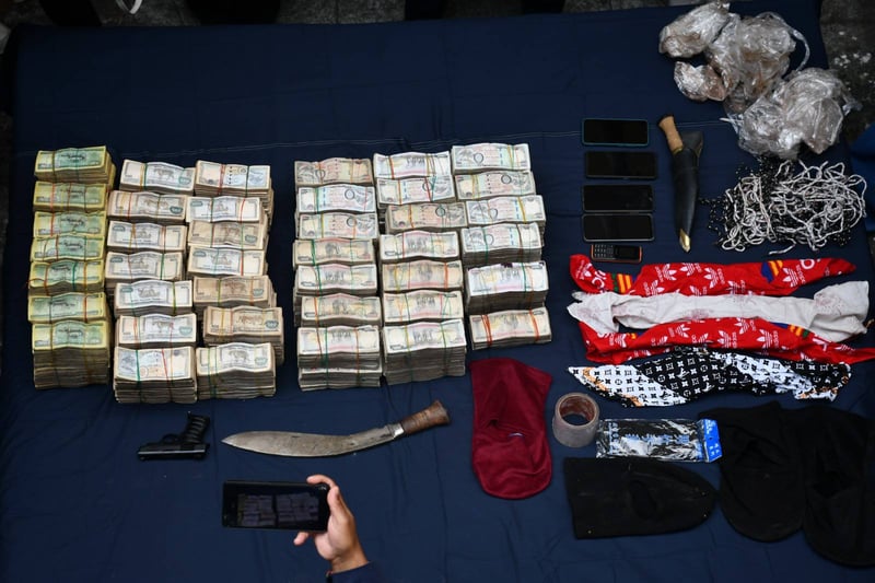 वित्तीय संस्थामाथिको निसाना बहिष्कारदेखि लुटसम्म : ५ वर्षमा ३४ घटना, ७ करोड लुटपाट