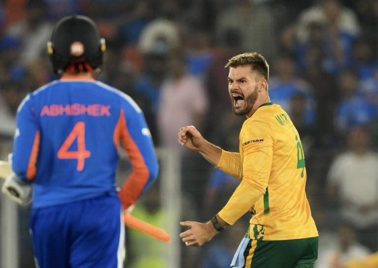 भारतको अपराजित यात्रामा पूर्णविराम: दक्षिण अफ्रिकाले लियो फाइनलको बदला