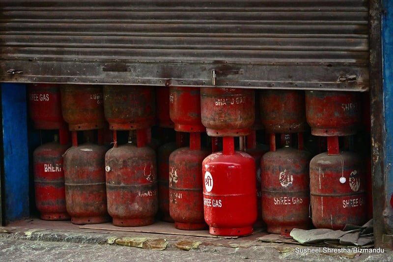 ग्यास वितरण पारदर्शी बनाउन चितवनमा नयाँ व्यवस्था, लक्षित वर्गको गुनासोलाई टोल फ्री नम्बर