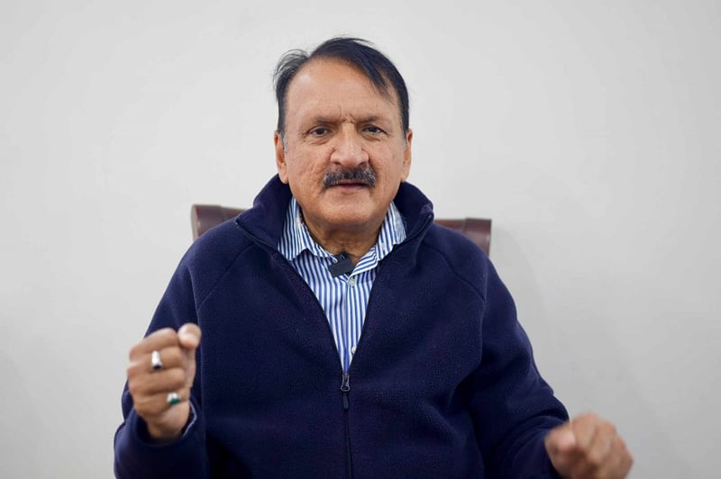 कांग्रेस इतिहासकै कमजोर बन्यो, देउवालाई बाहिर राखेर महाधिवेशन हुन सक्दैन : प्रकाशशरण महत