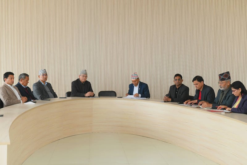 अदालतको साथ नपाएपछि एमालेको विरोध तत्कालका लागि रोकियो, प्रदर्शन अब चैत २८ देखि