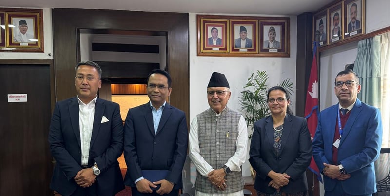 नियामक निकायका प्रमुखसँग अर्थमन्त्रीको बिदाइ भेट, ‘आर्थिक स्थायित्व कायम गर्न साथ पाएँ’