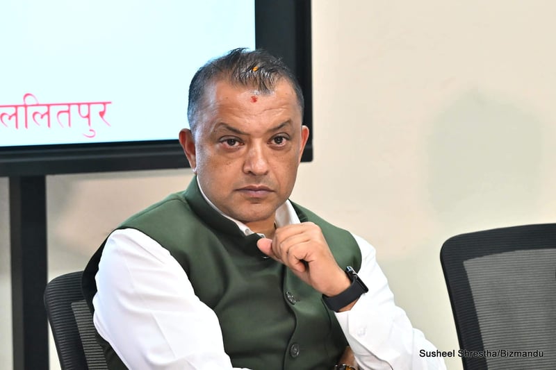 वृहत एकताका लागि सभापति थापाद्वारा पहल सुरु, खड्कालाई भेट्न पुगे गोल्फुटार