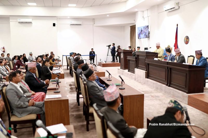 नयाँ जनादेशसहित सुरु भयो प्रतिनिधि सभाको अधिवेशन, पहिलो दिनको दृश्य यस्तो