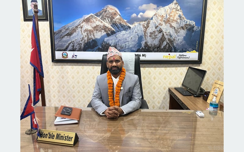 नवनियुक्त पर्यटनमन्त्री पौडेलद्वारा पदबहालीः ‘समृद्धिको खाका मन्त्रालयबाट सुरु हुन्छ’
