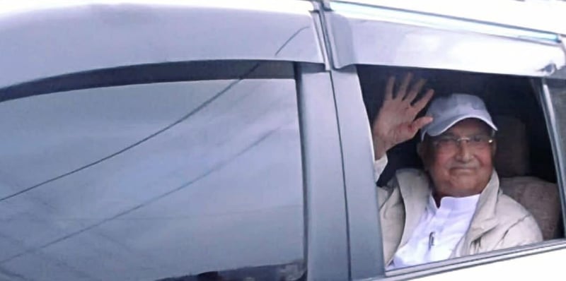 ओलीलाई स्वास्थ्य परीक्षण गर्न टिचिङ अस्पताल लगियो