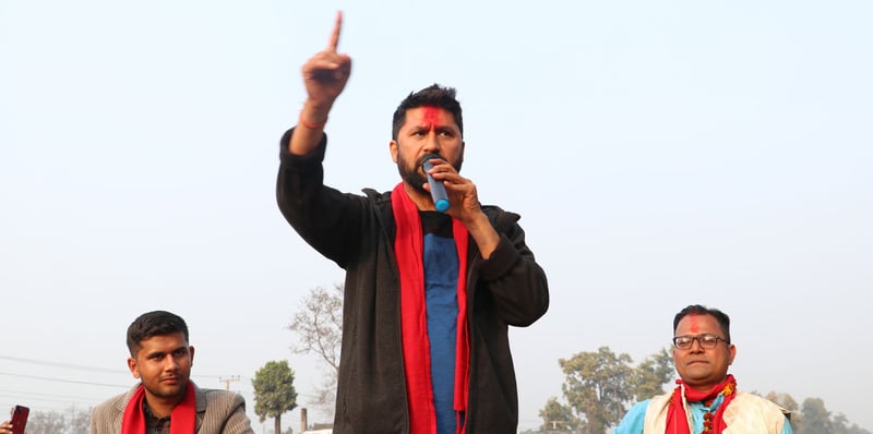 रवि लामिछानेको टिप्पणी : ‘भागेको हेलिकोप्टर सिंहदरवारमा ल्याण्ड भए लोकतन्त्रलाई खतरा छ