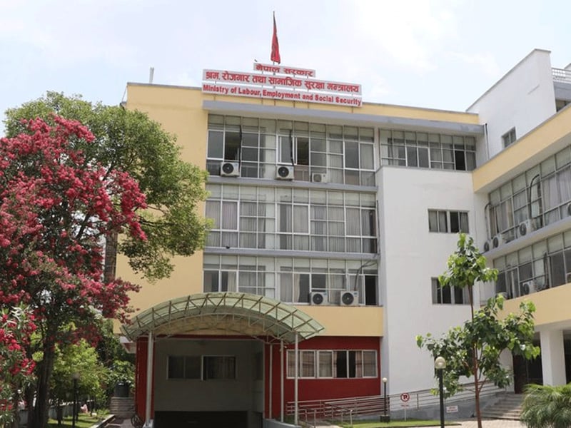 श्रम मन्त्रालयले ७ देशमा मात्रै पुनः श्रम स्वीकृति दिने