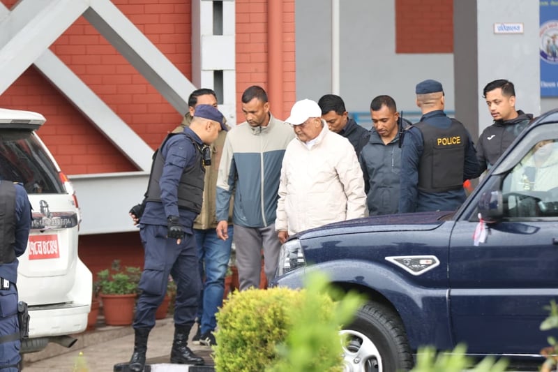 ओलीको रिहाइको माग गर्दै पत्नी राधिकाले बन्दी प्रत्यक्षीकरणको निवेदन पेश गर्ने