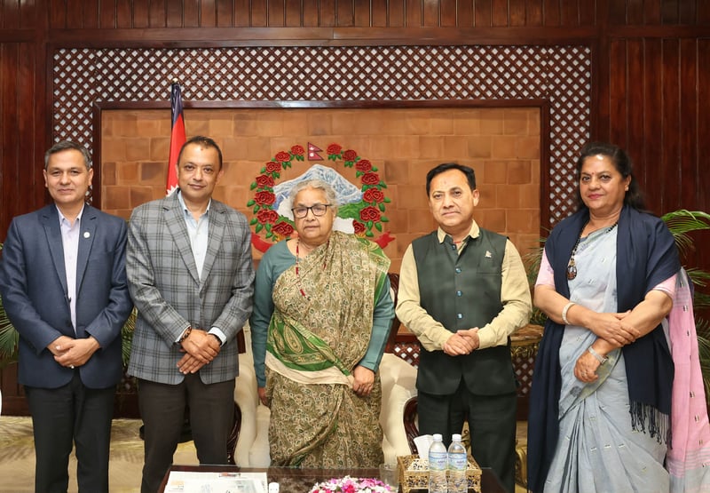 प्रधानमन्त्री कार्कीलाई भेट्न बालुवाटार पुगे कांग्रेस सभापतिसहितका नेता