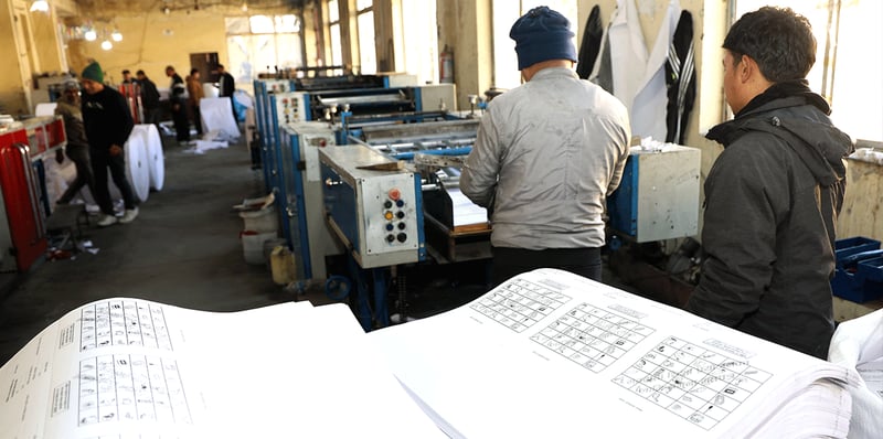 ३७ जिल्लाका ८८ निर्वाचन क्षेत्रको एक करोड नौ लाख ६३ हजार मतपत्र छपाइ