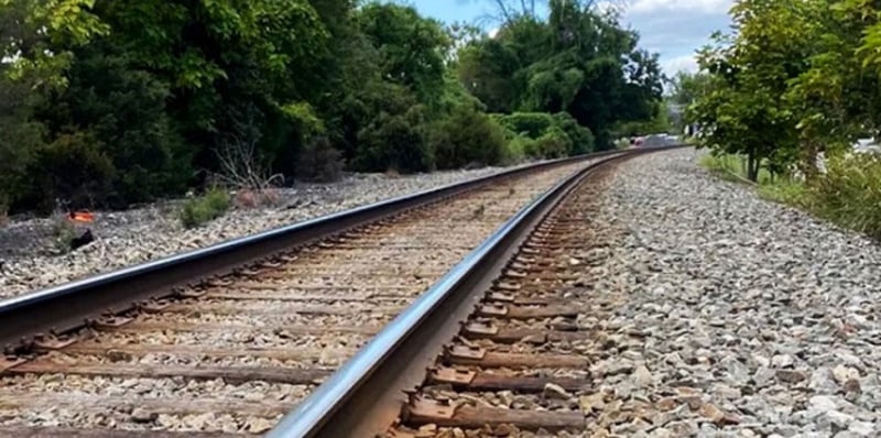 आठ करोड मुआब्जा व्यवस्था नहुँदा रोकियो रेल्वेको काम