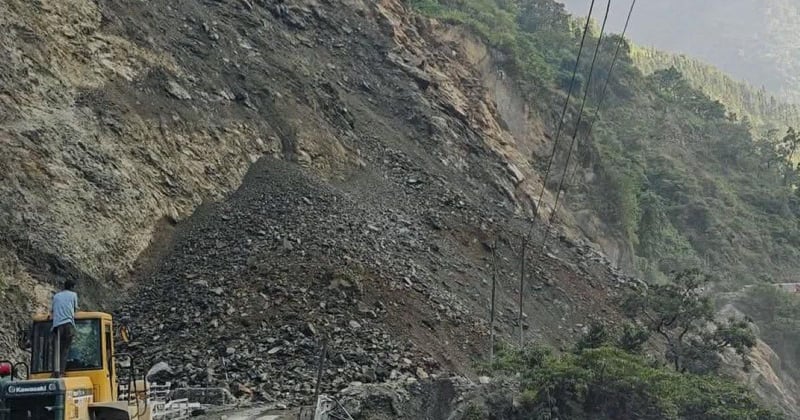 पहिरो खस्दा कान्तिलोकपथ पूर्ण रूपमा अवरुद्ध