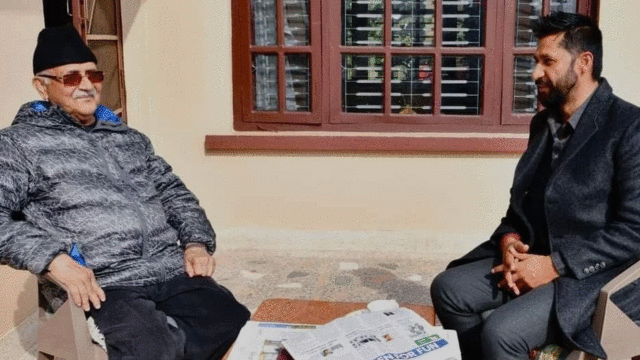 Rabi Lamichhane pays condolences on demise of KP Oli’s father