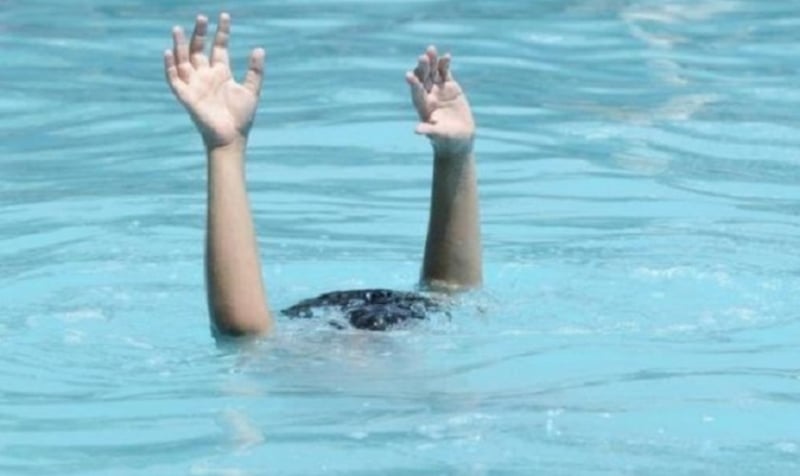Toddler drowns in a water