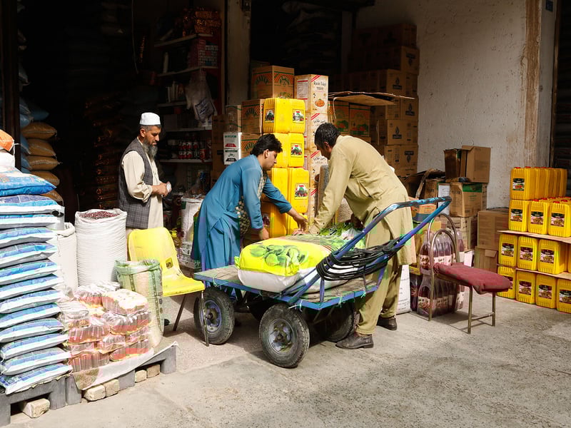 Afghanistan food prices soar despite falling dollar, straining import-dependent economy