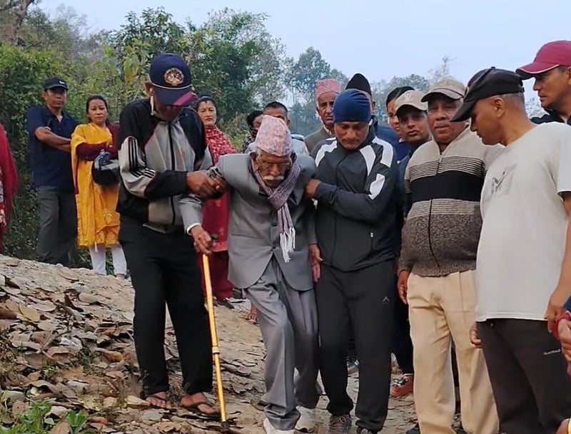 107-year-old exercises his franchise from Tanahu-2