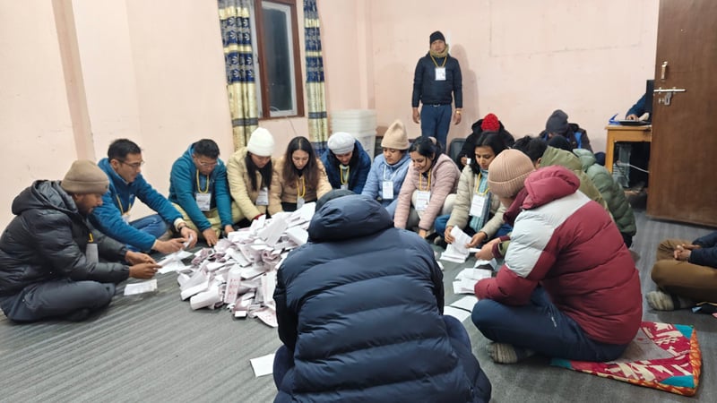 FPTP results: RSP 125, NC 18, CPN (UML) 8 elected