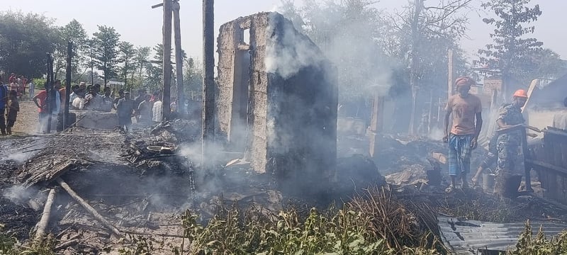 Wind-fueled fire leaves 55 homeless in Morang Musahar settlement