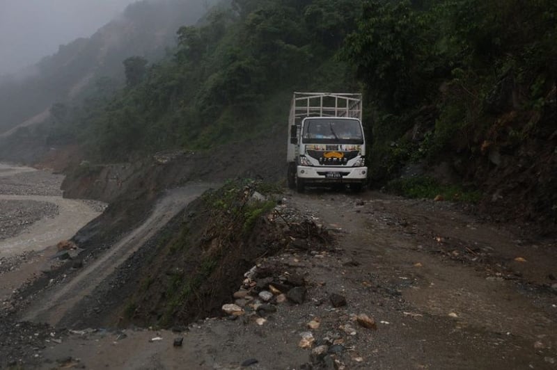 Kanti Highway blocked due to landslide in Bhimphedi