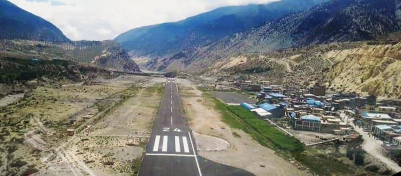 पोखरा-जोमसोम हवाई सेवा तीन महिनाका लागि स्थगित, के हो कारण ?