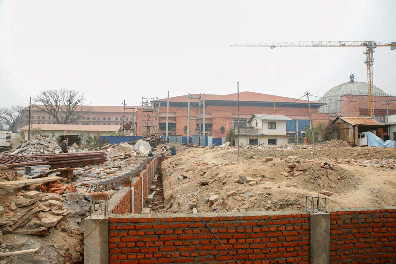 नयाँ सांसद तयार, तर बनेन संसद् भवन