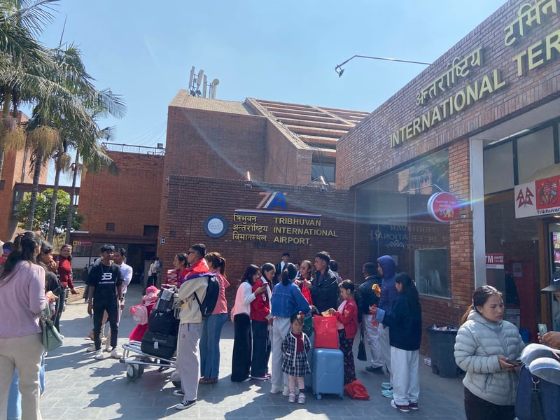 खाडी क्षेत्रको हवाई प्रतिबन्धले सोमबार काठमाडौँबाट हुने ३१ उडान रद्द