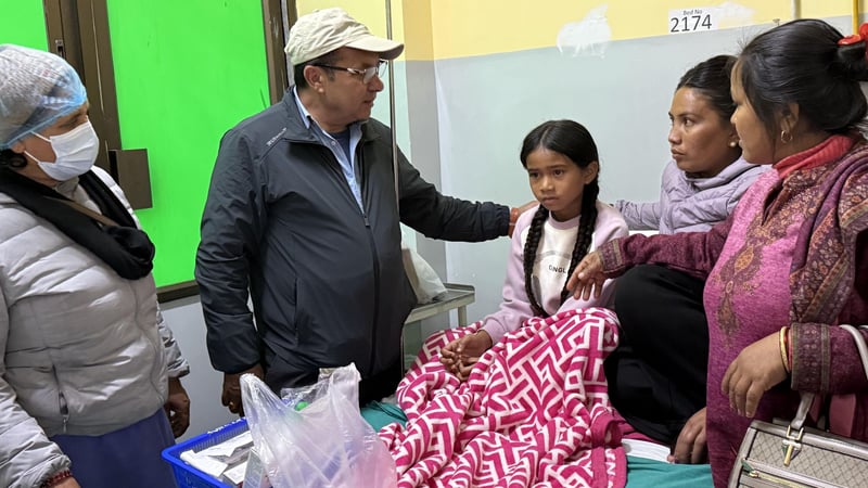 स्कुल भ्यान दुर्घटनाका घाइते १८ विद्यार्थी डिस्चार्ज