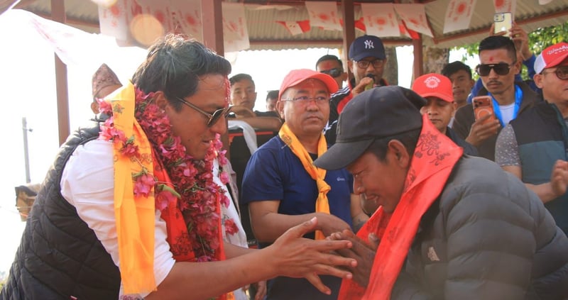 एमालेमा प्रवेशको लहरले नेताहरु उत्साहित