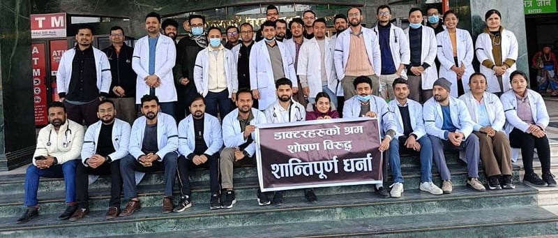 आवासीय चिकित्सक आन्दोलनमा