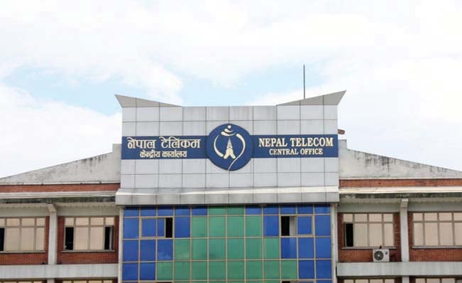 टेलिकमबाट एकै पटक दस हजार एसएमएस