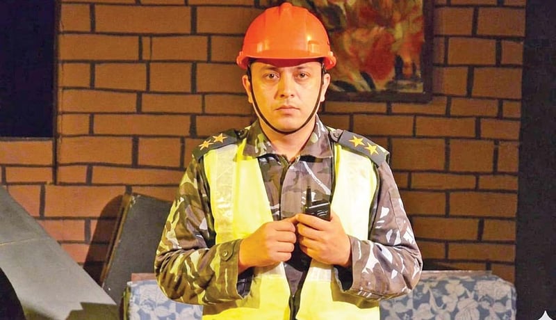 अक्षरदेखि अभिनयसम्मको यात्रामा डा. थापा