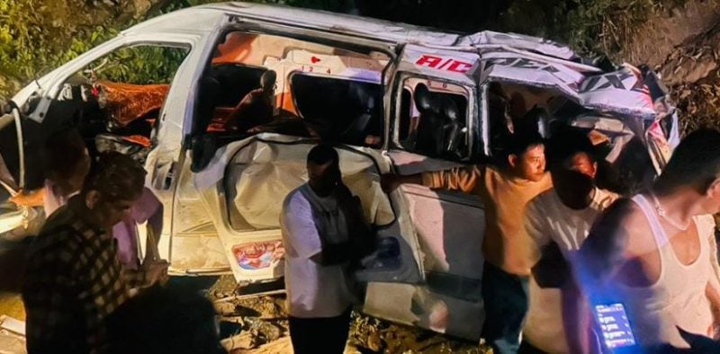 माइक्रोबस दुर्घटना सात जनाको मृत्यु