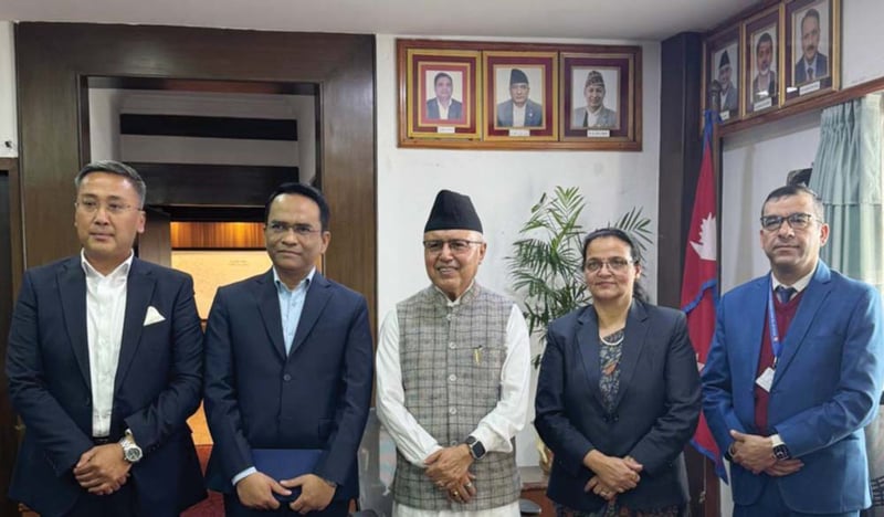 नियामक प्रमुखलाई अर्थमन्त्रीको धन्यवाद