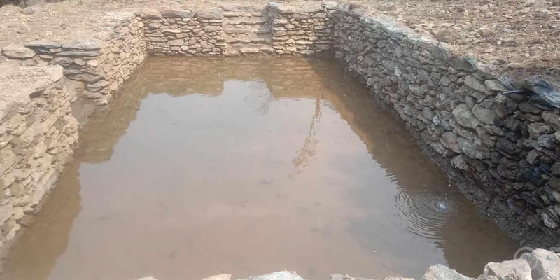 वन डढेलो र सुक्खापन रोकथामका लागि वनमा पोखरी