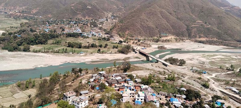 मन्थलीको पारी मुगिटार र वारी माझी बस्ती