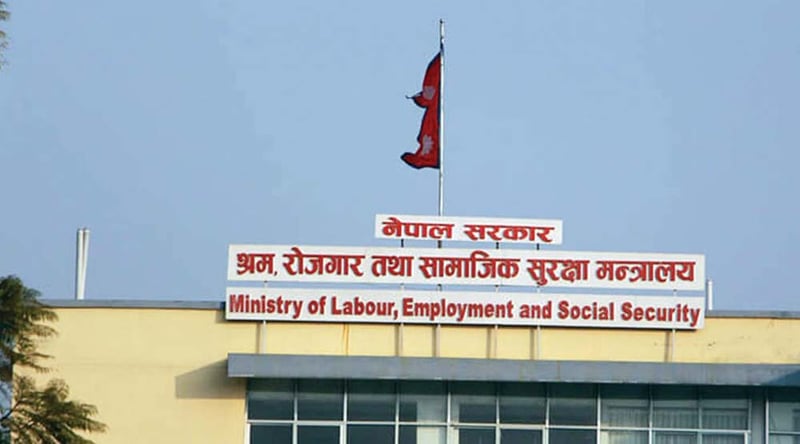 कार्यस्थलमा अधिक तापको मापदण्ड लागु