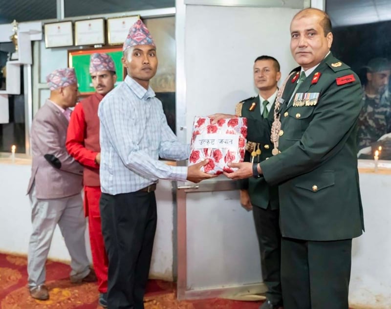 रामवाण गुल्मको २३ औँ वार्षिकोत्सव : उत्कृष्ट जवान र खेलाडी पुरस्कृत