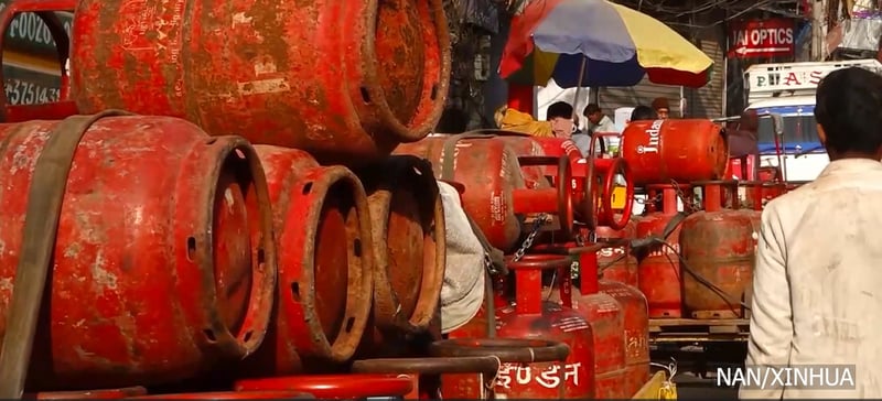 ग्यास र सवारी इन्धनको कृत्रिम अभाव सिर्जना गर्नेलाई कारबाही गरिने