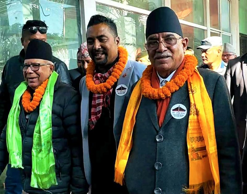 काे हुन् सुमन सायमी ?