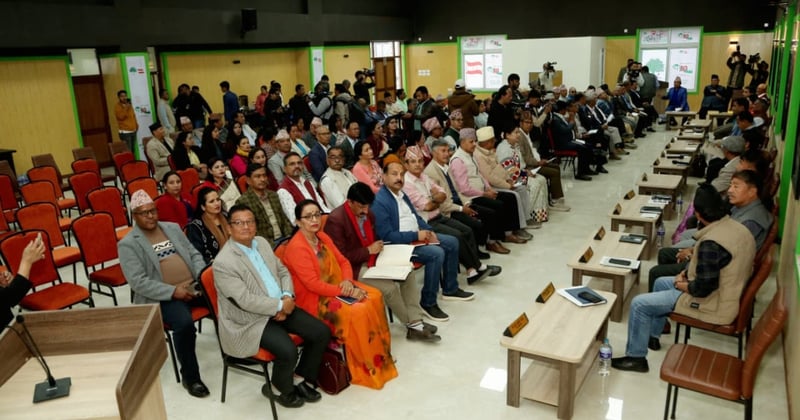 कांग्रेसका अधिकांश केन्द्रीय सदस्यहरू भन्छन्: ‘पार्टी पुनर्निर्माणका लागि सभापति थापाको नेतृत्व आवश्यक छ, राजीनामा स्वीकृत गर्नुहुन्न’