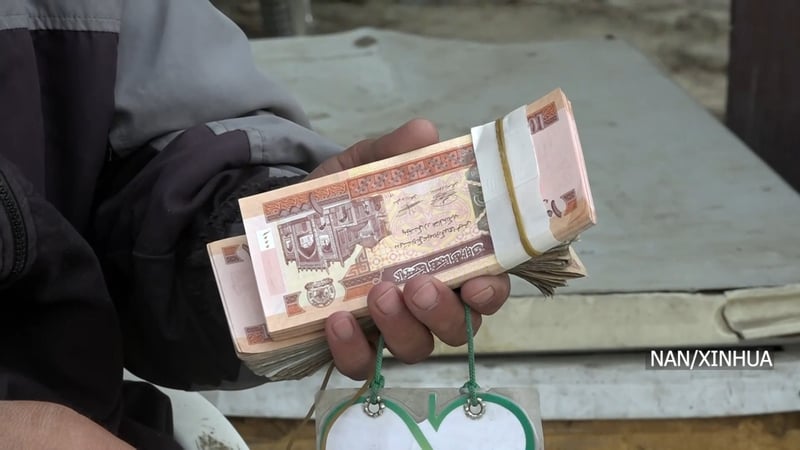 अमेरिकी डलरको तुलनामा अफगानी मुद्रा ९ दशमलव ९३ प्रतिशतले मजबुत