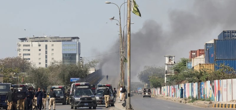 अमेरिकी वाणिज्य दूतावास नजिकै गाेली चल्दा नौ जनाको मृत्यु, ३२ जना घाइते