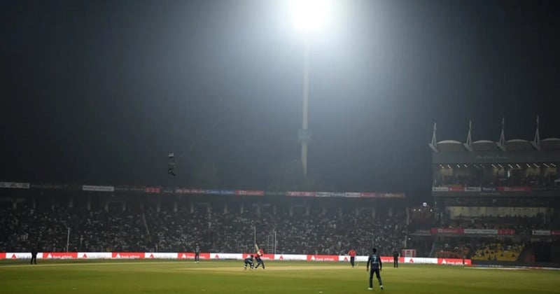 पीएसएल क्रिकेटको उद्घाटन र फाइनल खेल दुवै हुलाहोरकाे गद्दाफी स्टेडियममा हुने