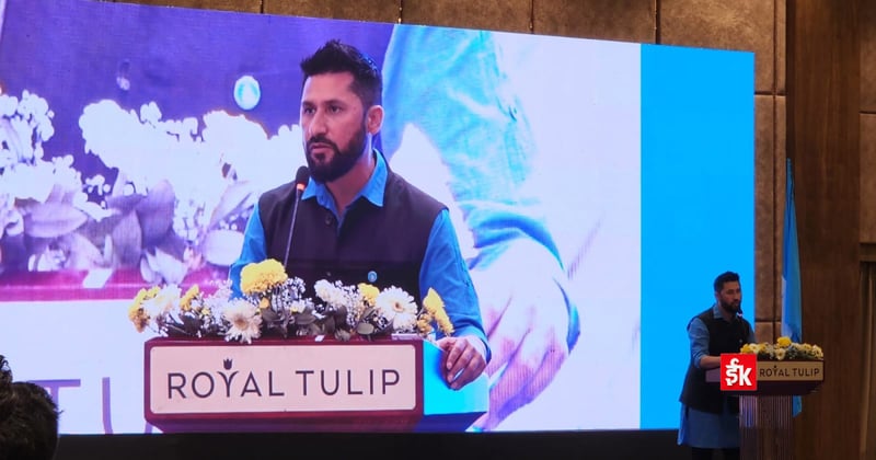 सांसदलाई निर्देशन दिँदै लामिछानेले भनेः ‘हामी कानून बनाउन आएका हौं, मन्त्री बन्न होइन’