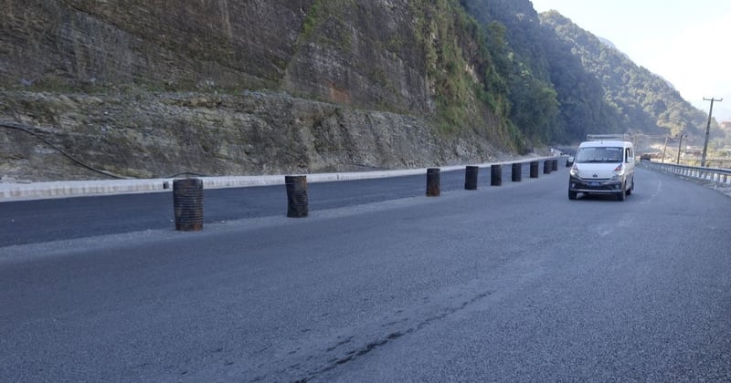 आँबुखैरेनीदेखि जामुनेसम्मको ४१ किलोमिटर सडककाे निर्माण कार्य पूरा