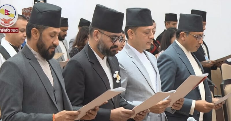 नवनिर्वाचित प्रतिनिधि सभा सांसदहरूले लिए शपथ