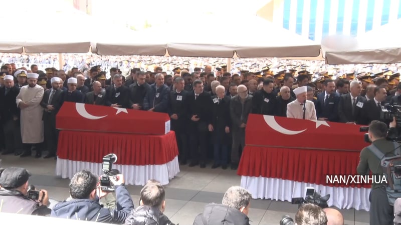 हेलिकाेप्टर दुर्घटनामा परी निधन भएका २ जना प्राविधिकको टर्कीमा अन्त्येष्टि