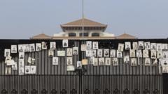 जाँचबुझ आयोगको प्रतिवेदन चुहिँदा 'भिडको मानसिकताको दबावमा' कार्यान्वयन