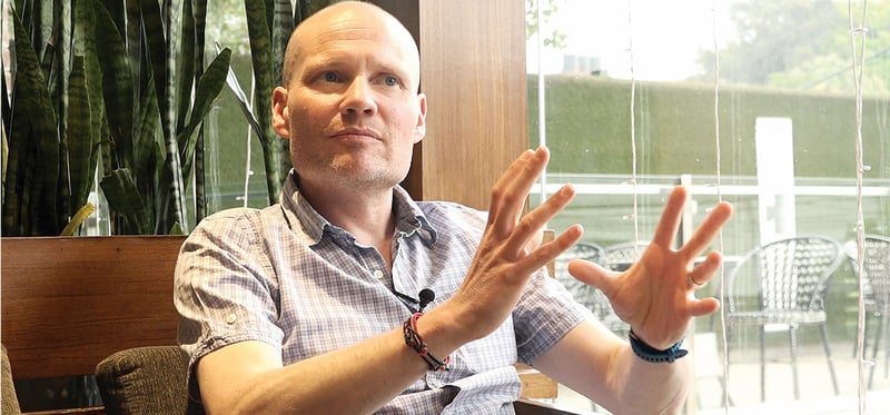 ‘सगरमाथा संकटमा छ, बचाऔं’